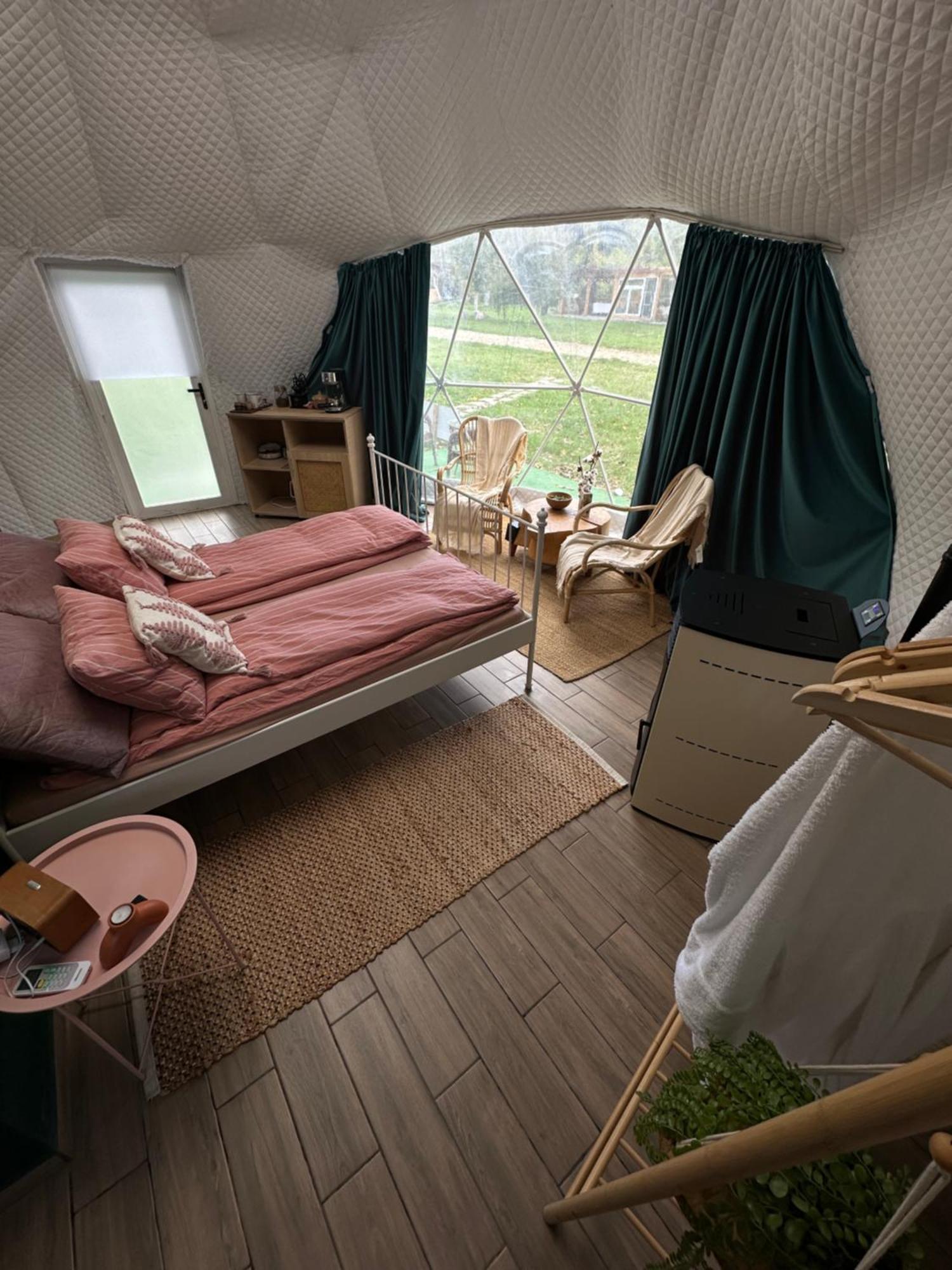 ホテル The Frog Glamping ホレズ エクステリア 写真