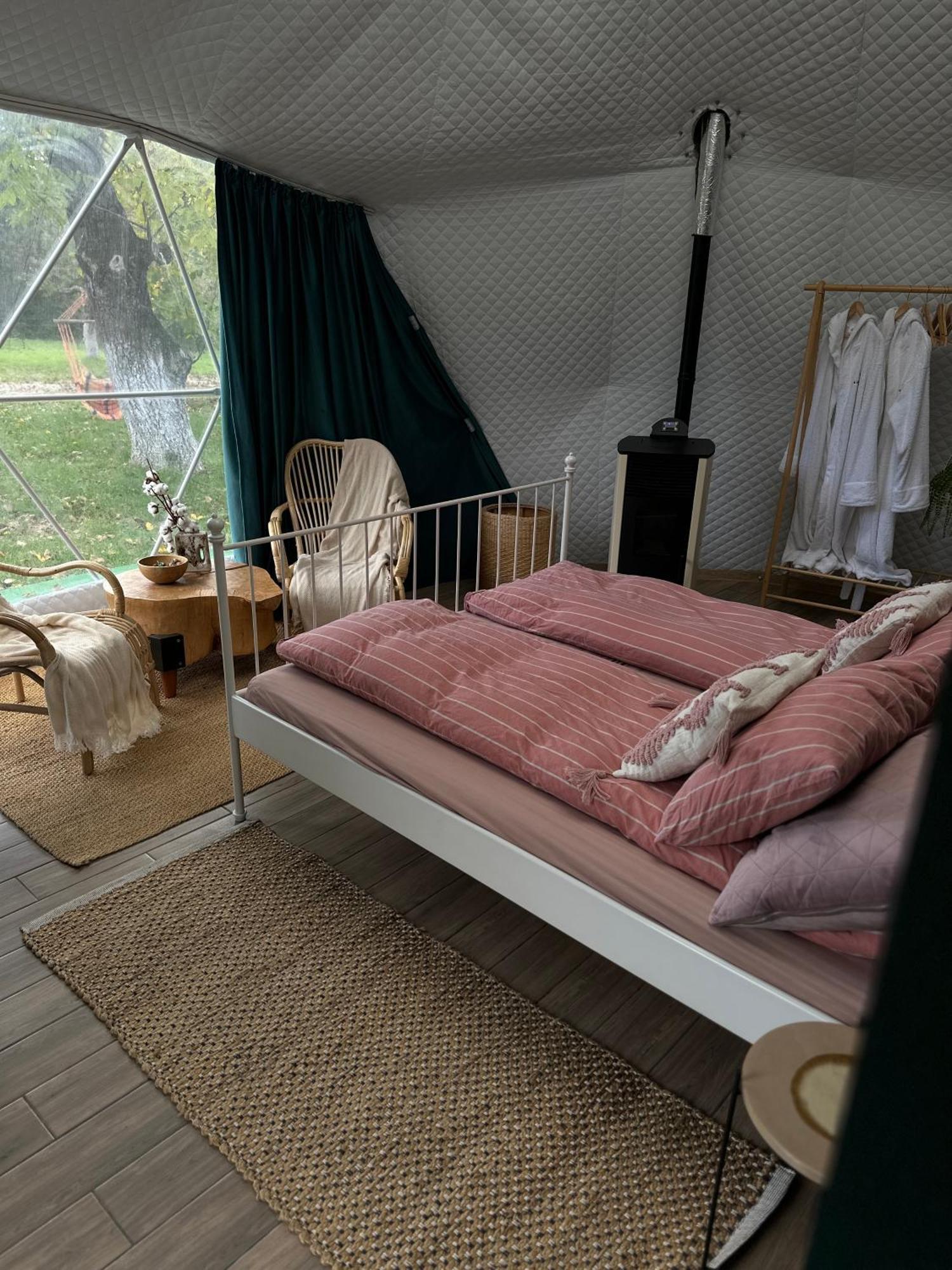 ホテル The Frog Glamping ホレズ エクステリア 写真