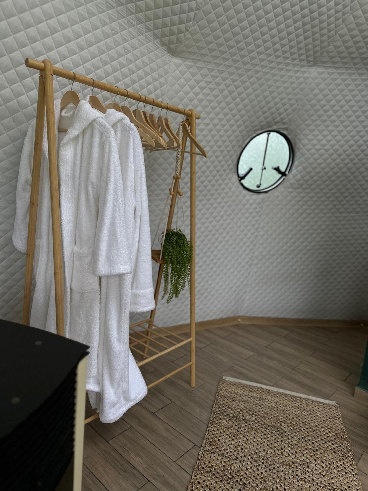 ホテル The Frog Glamping ホレズ エクステリア 写真